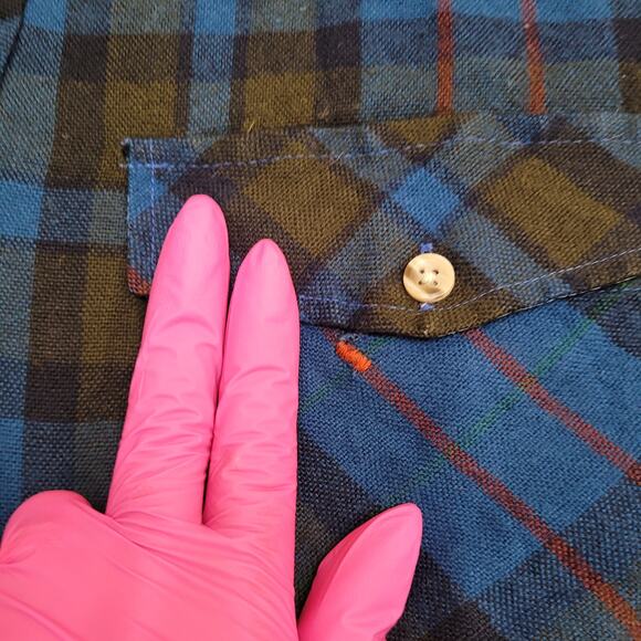 Vintage 90s Van-Heusen Plaid Button Shirt Large 24x29 Baggy - Picture 2 of 13